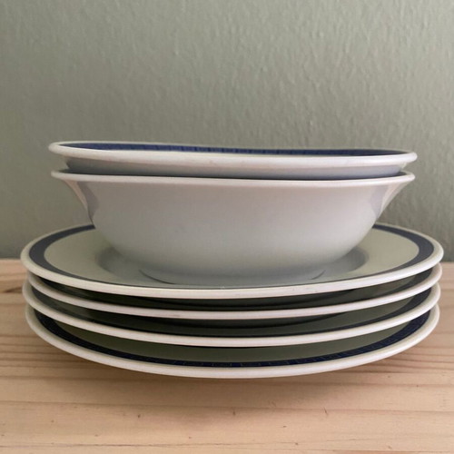 Finesse dinnerware set used, 6 pieces