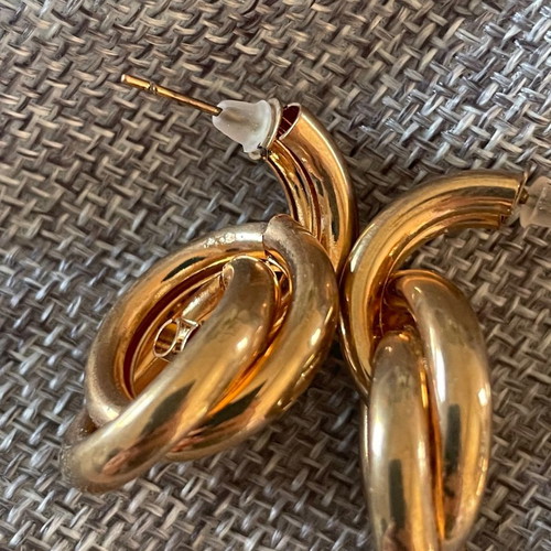 Dangling earrings used with tarnish