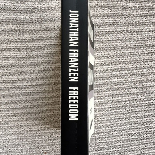 Freedom by Jonathan Franzen used, English