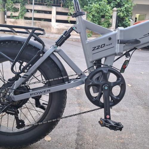E bike PVY Z20 PLUS 1000 100Nw like new with Shimano pedals and extras