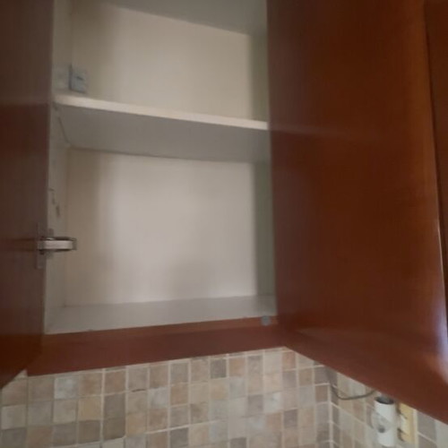 Kitchen cabinets used, complete set 2.70m x 2.30m with oven and microwave space