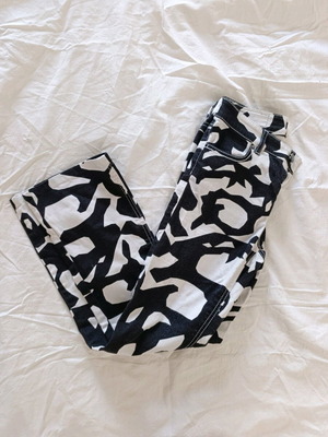 Marc Cain τζιν παντελόνι flared με animal print, σαν καινούργιο, XS