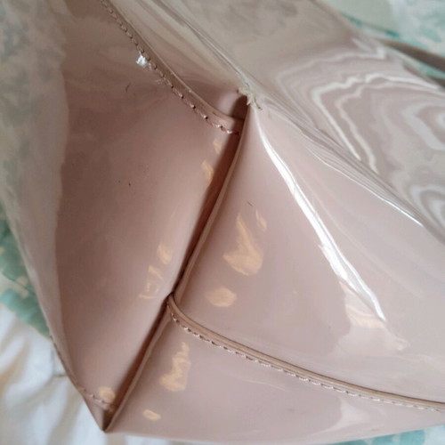KEM shoulder bag used with imperfections near seams
