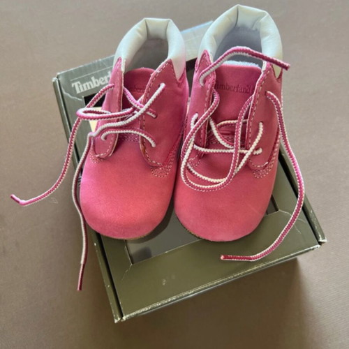Baby shoes size 18.5 new, unworn
