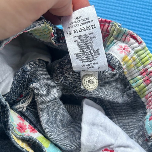 Mothercare baby girls denim shorts with floral embroidery like new, 3-6 months