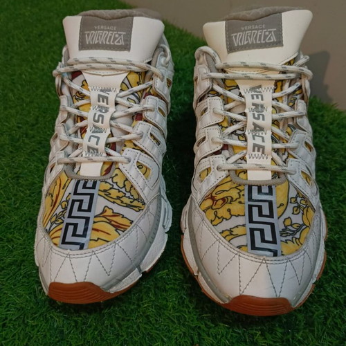 Versace Trigreca sneakers white with gold Barocco print, like new, size 45