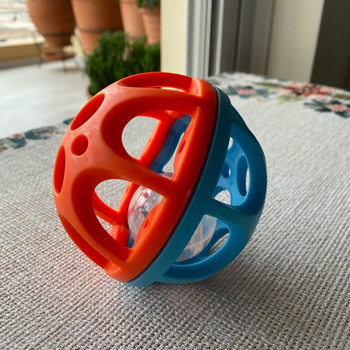 Plastic ball for babies and children like new, 33 cm diameter