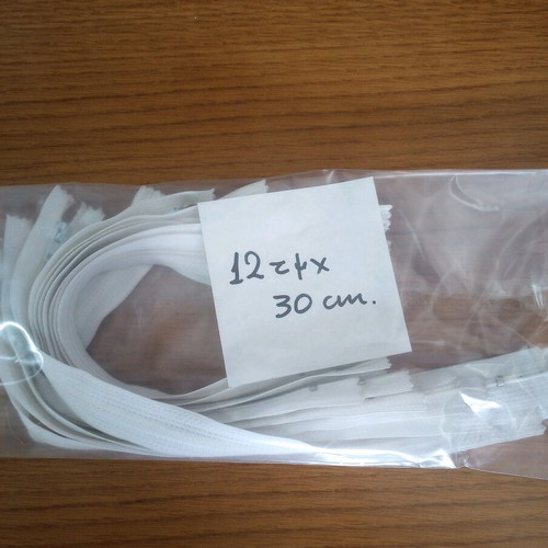 White zippers new, pack of 12 pieces 30cm