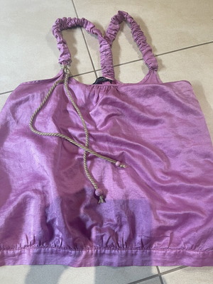 RAXEVSKY satin top in purple/lilac like new