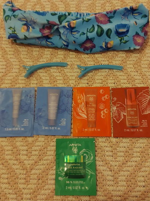 Apivita set Beauty kit new with headband, 2 hair clips and 5 sachets gift