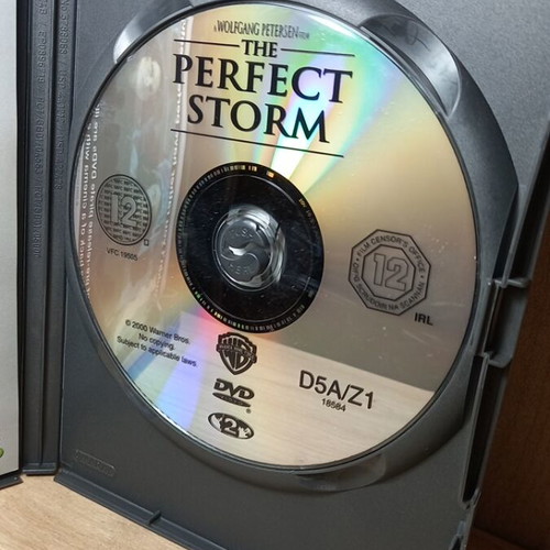 The Perfect Storm DVD like new with English subtitles