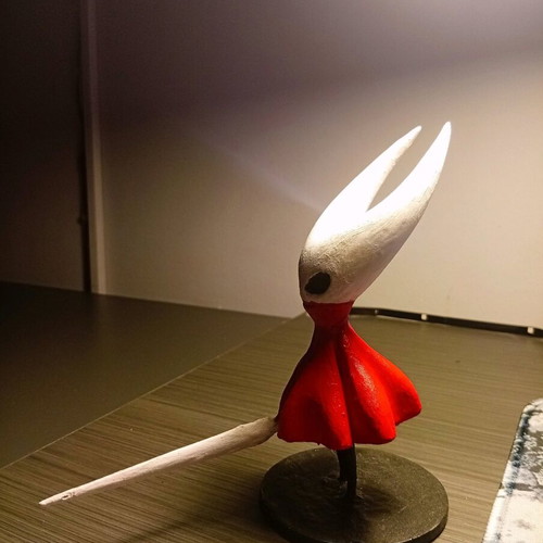 Hornet figure from Silksong new