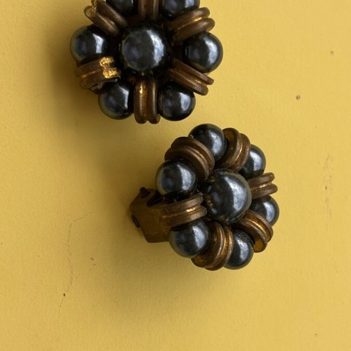 Vintage 1980s clip earrings used