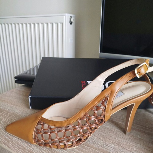 Brown pumps like new, size 37