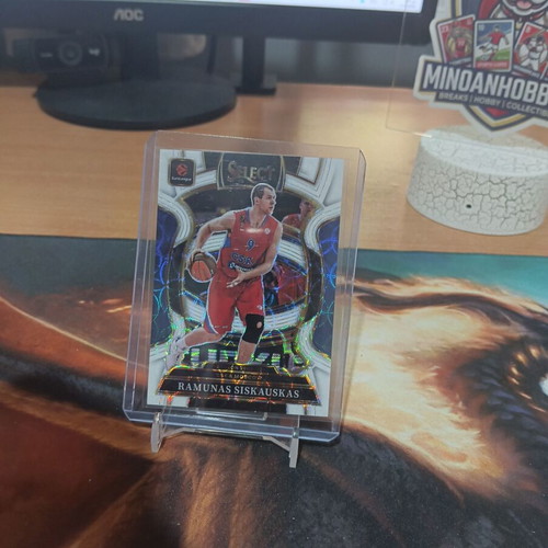 Ramunas Siskauskas 2025-26 Panini Select EuroLeague Concourse cracked ice card near mint