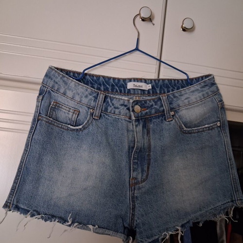 Guess lace top and Toi&Moi denim shorts new, medium size