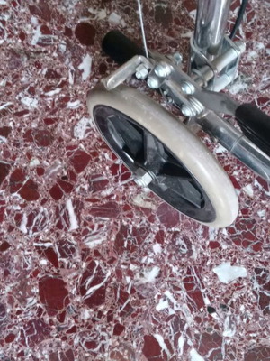 Folding wheelchair
