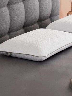 Wellpur VONGSEN Memory Foam Pillow 40x60x13 cm like new