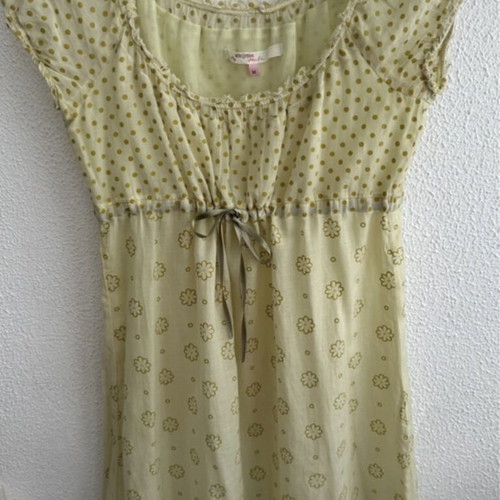 Attrattivo dress pastel yellow polka dot like new with waist belt