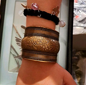 βραχιόλι bracel