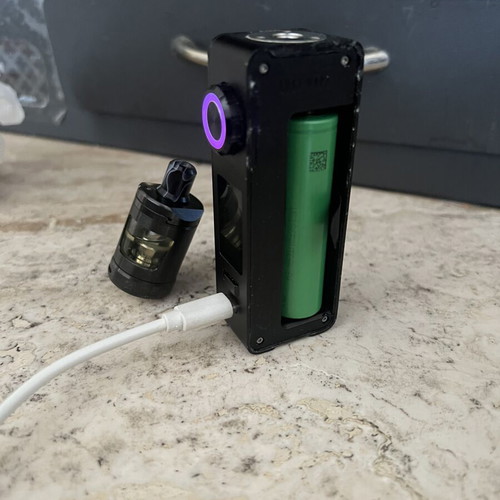 Lost Vape mod and tank like new with 2 modes and adjustable watts