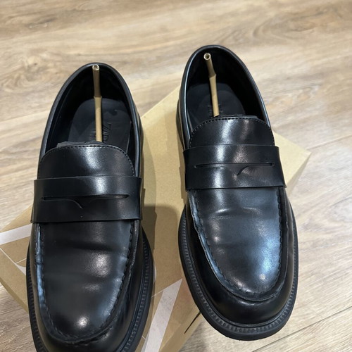 Zara men's shoes size 40, black loafers