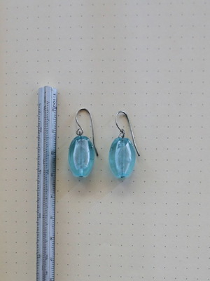 Earrings with blue oval used