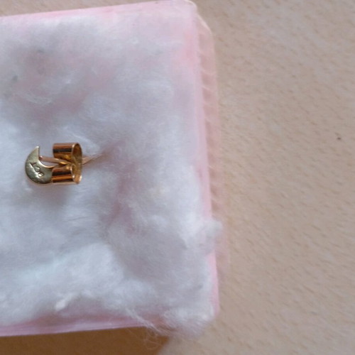 Nike 9 k earring like new