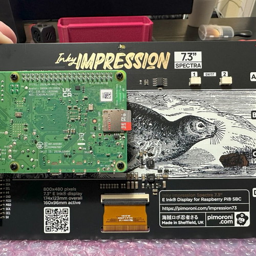 Pimoroni Inky Impression 7.3'' Color E Ink Display like new