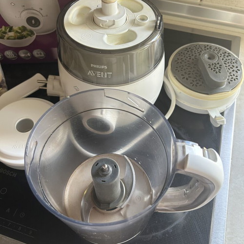 Philips Avent 4 in 1 Baby Food Steamer and Blender like new