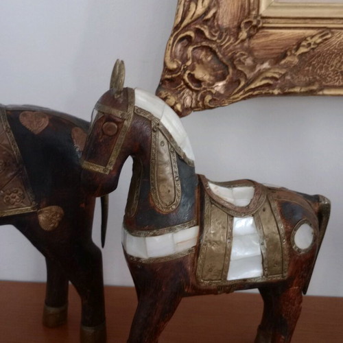 Wooden ebony horses with brass like new, vintage set of 3