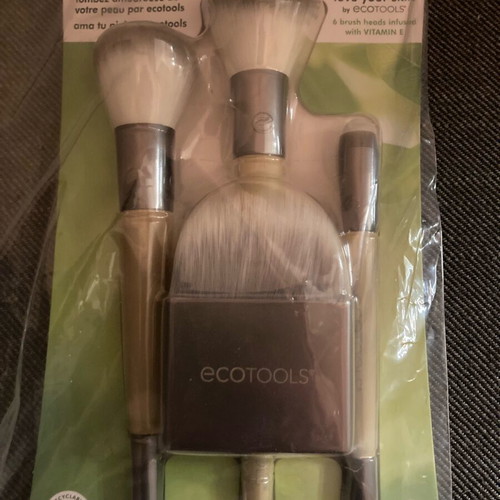 Happy box and Eco Tools brush set new