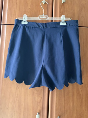 H&M Тъмносини Къси Панталони XL 42 Като Нови