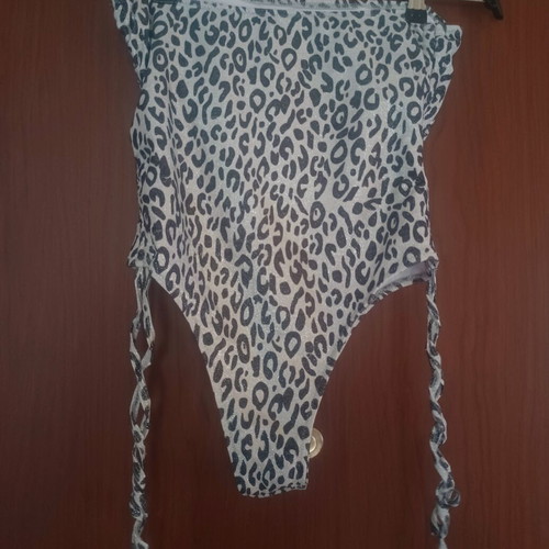 Strapless swimsuit like new with side laces and shiny fabric