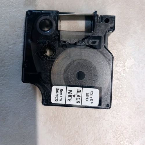 Dymo 210D label maker like new with power adapter and Greek support