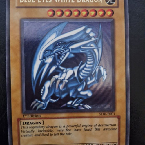 Blue-Eyes White Dragon card new, Mint, Ultra Rare, 1st Edition