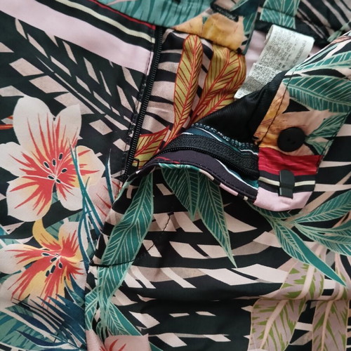 Floral pants Zara new, colorful crop design, size M