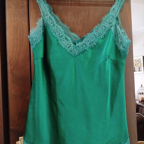 Green blouse size M, like new