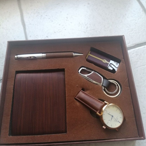 Men's gift set new with wallet, keychain, watch, pen, lighter