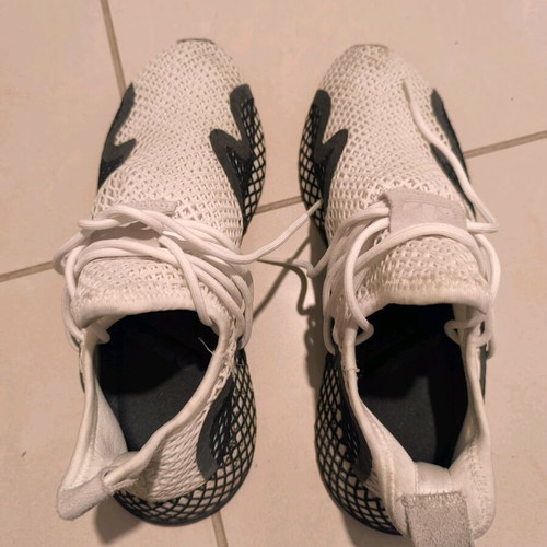 shoe deerupt s white