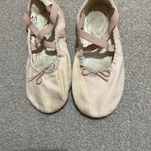 Sansa ballet shoes