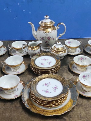 Schumann Bavaria tea set for 12 like new with Empress Dresden Flowers pattern