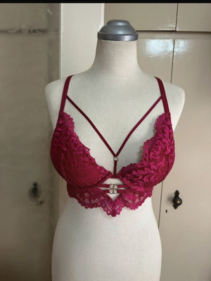 La Senza push up bra 80C new, red lace