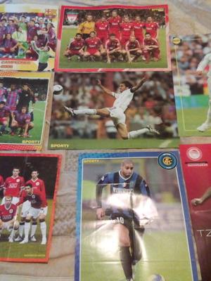 Sports posters like new with FIFA gifts and PS4 FIFA20