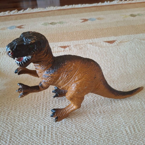 Dinosaur figures used, set of 2 large 30cm
