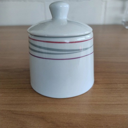 Ceramic sugar bowl with lid like new