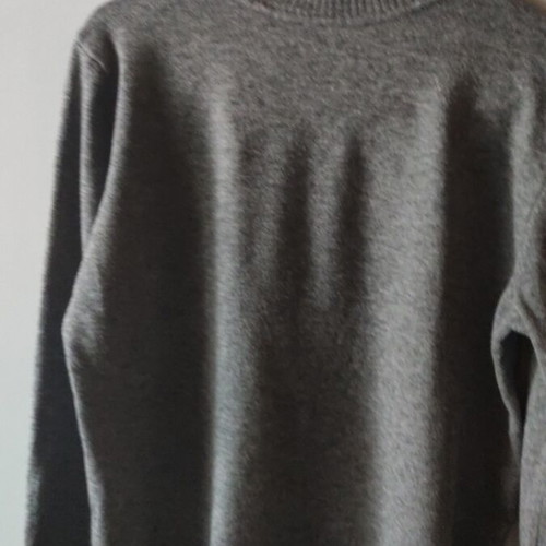 Two sweaters like new, one gray and one petrol, chest 86cm