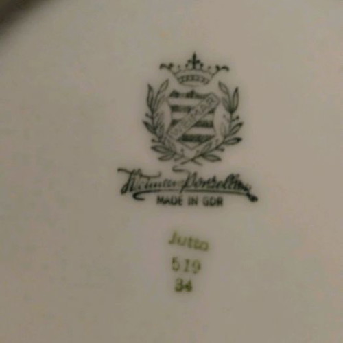 Weimar porcelain plate vintage like new, emerald green with gold