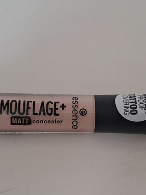 Essence Matt Concealer Number 10 Light Rose
