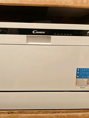 Countertop glass and dish dishwasher like new